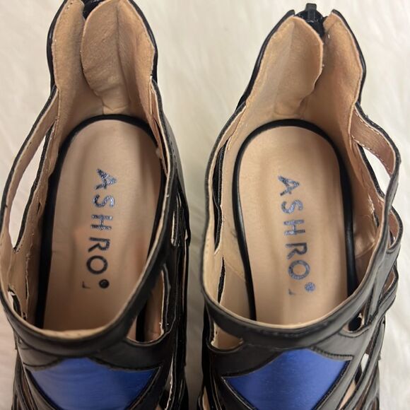 Ashro Women's Blue and Black Open toed heels Size 7.5 A10 - Picture 4 of 9
